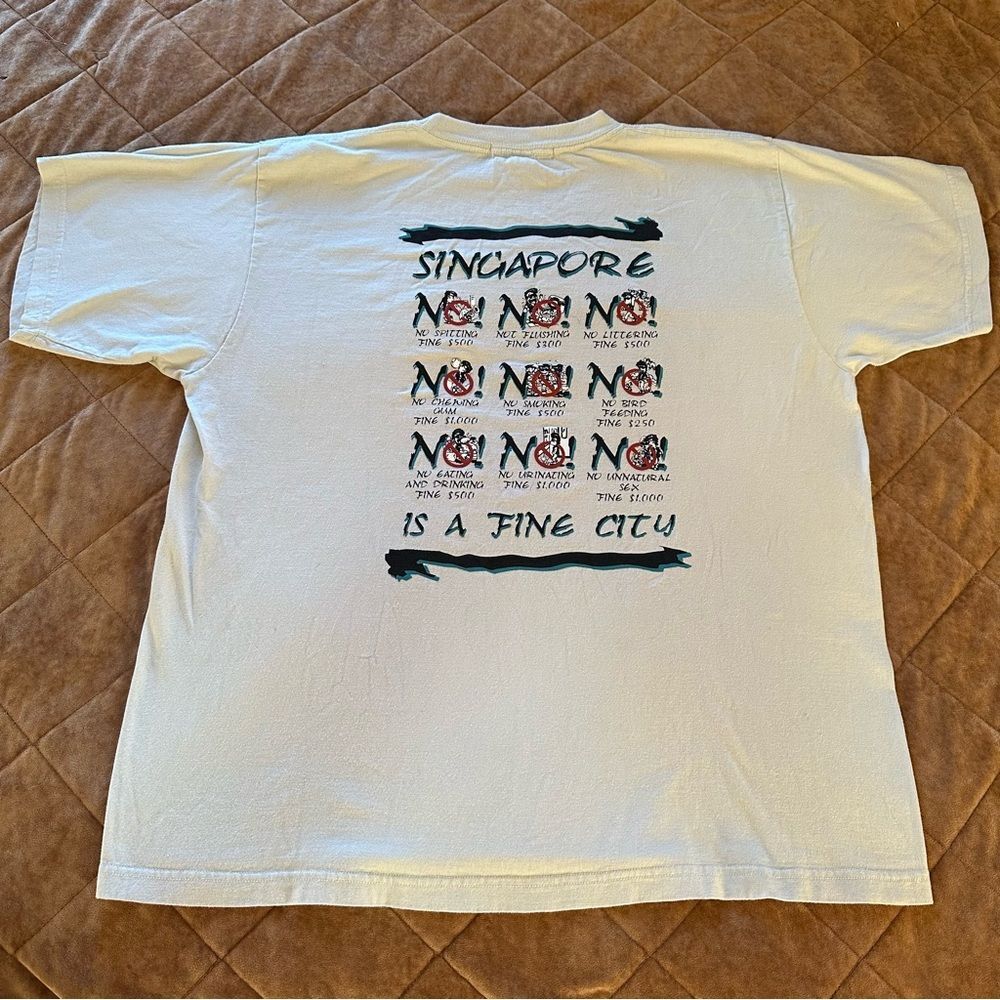 Vintage T Shirt Singapore Is A Fine City Mens XL